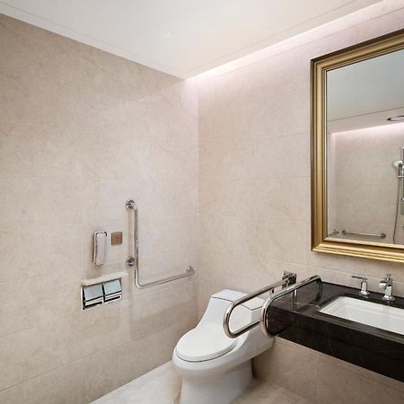 Sheraton Shantou Hotel Exterior photo
