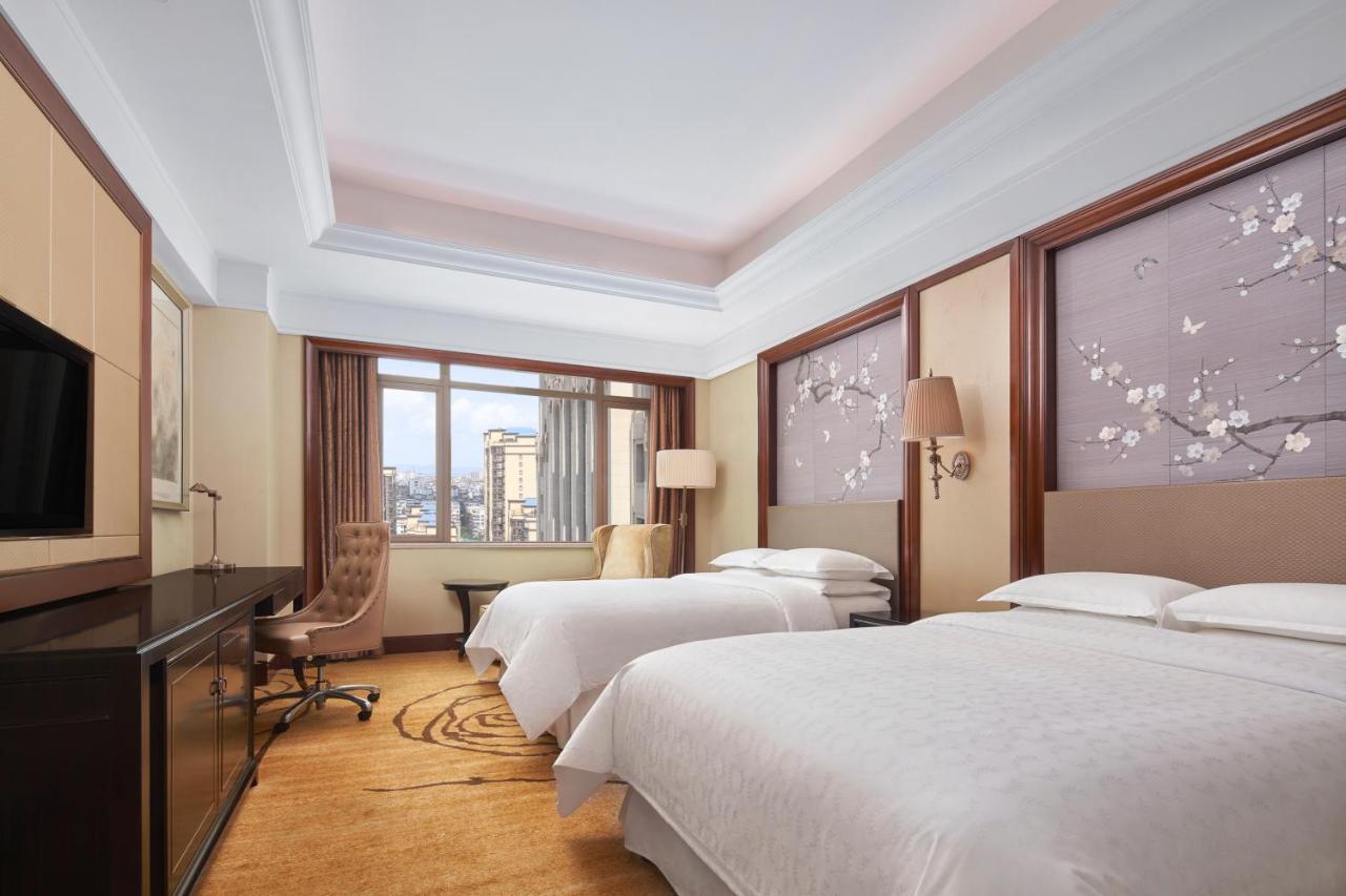 Sheraton Shantou Hotel Exterior photo