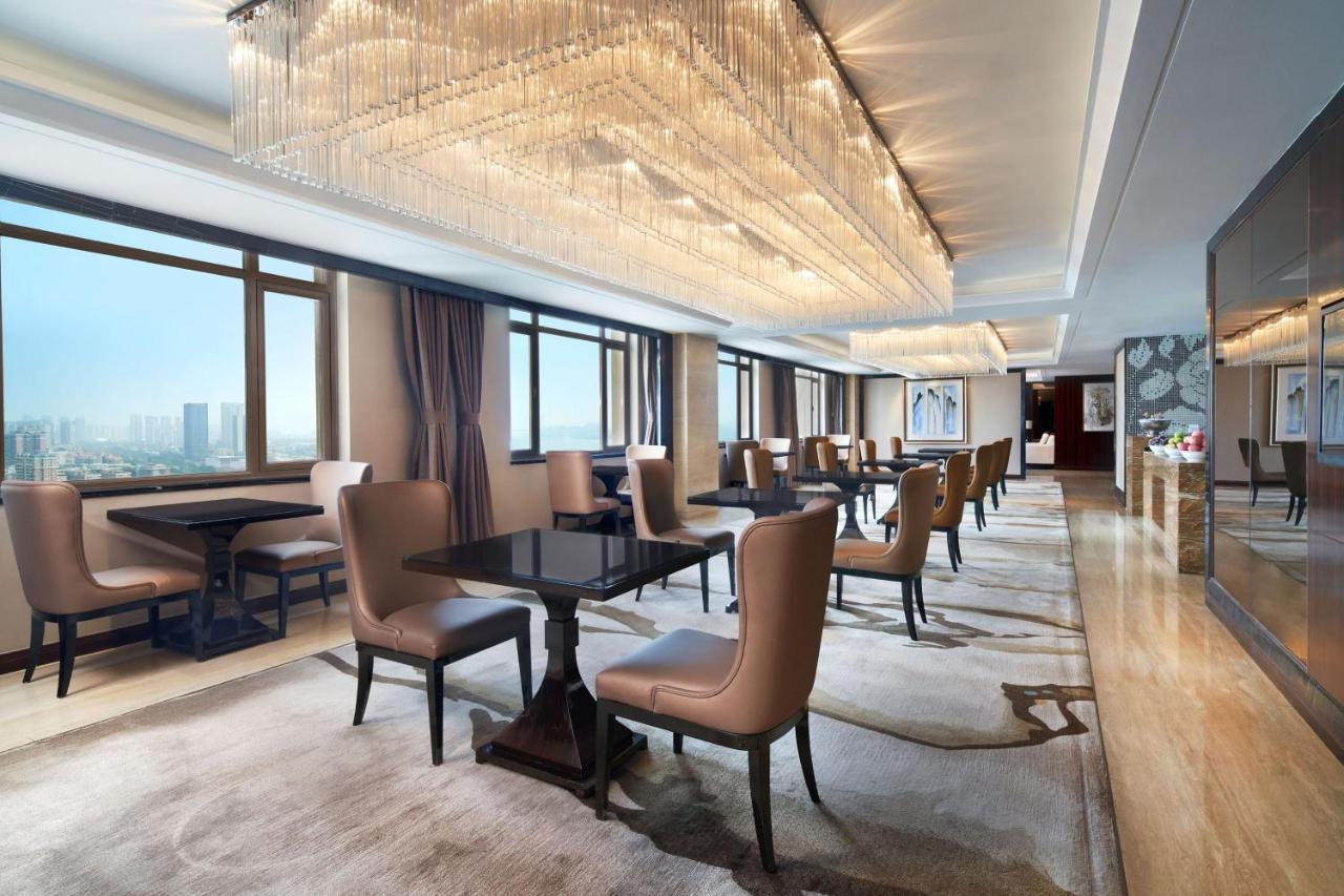 Sheraton Shantou Hotel Exterior photo