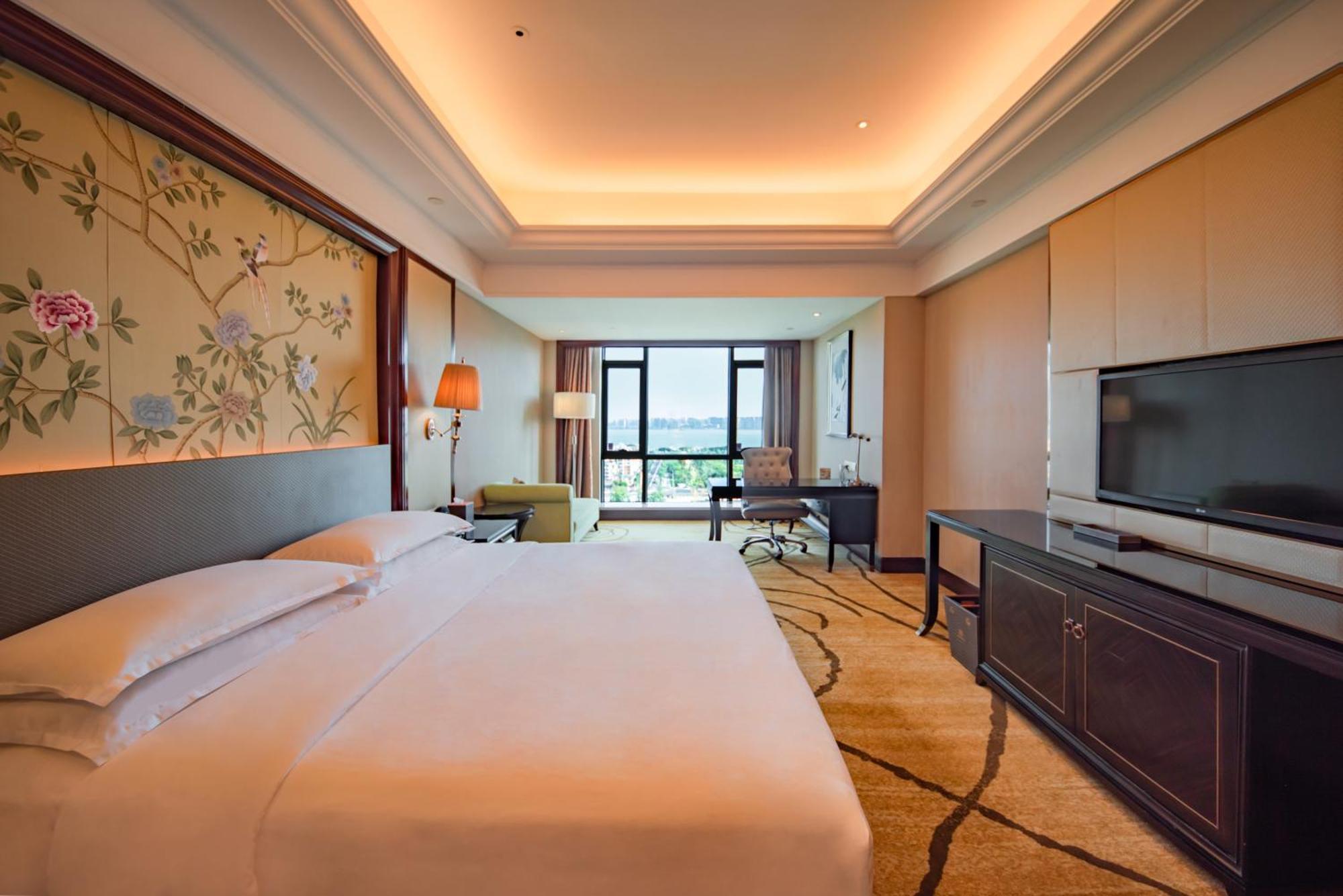Sheraton Shantou Hotel Exterior photo