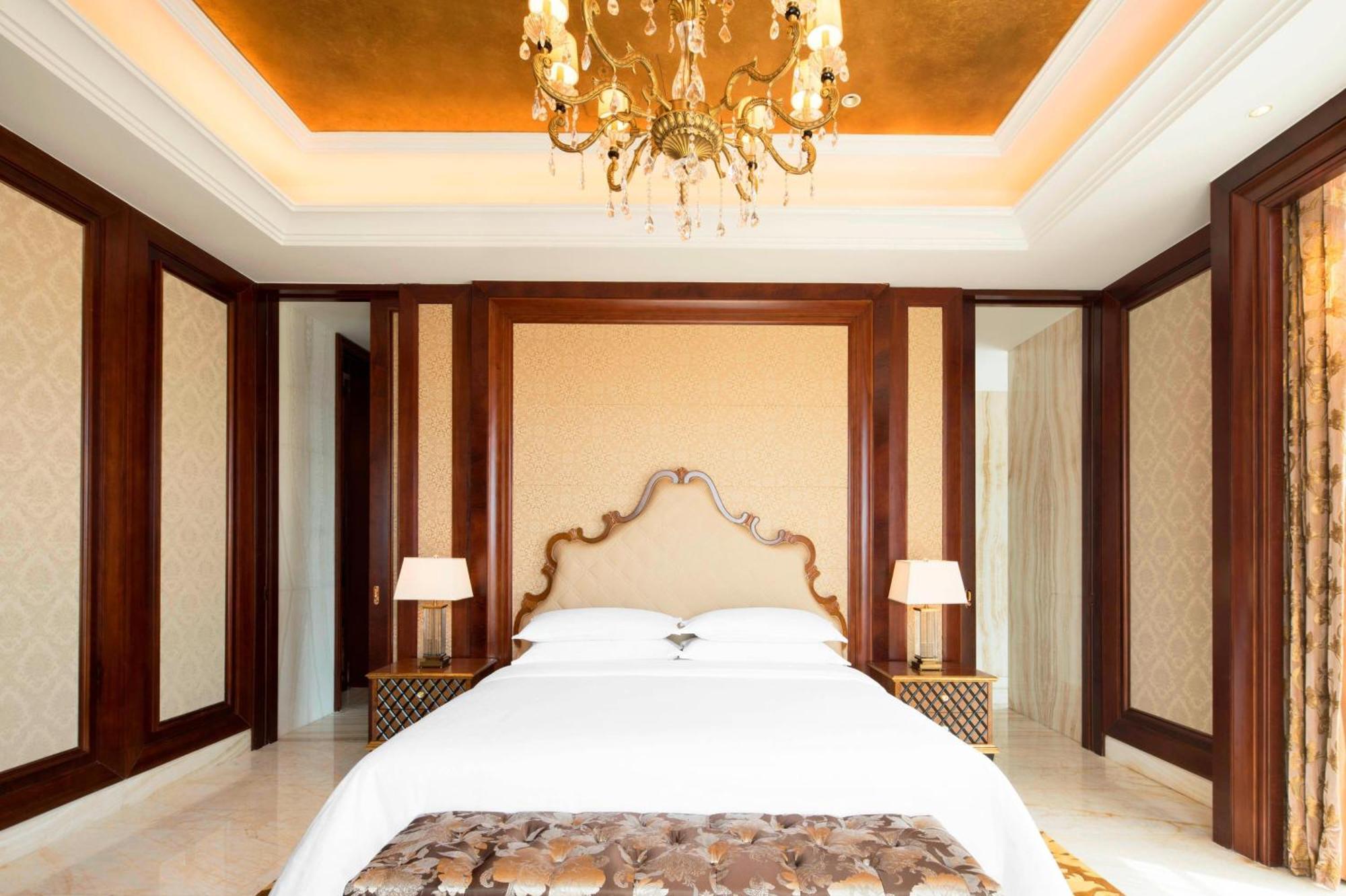 Sheraton Shantou Hotel Exterior photo